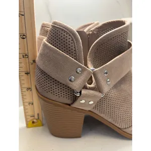 Fergalicious Augustine Taupe‎ Perforated Peep Toe Ankle Boots Tan 8.5M Studded thumbnail 6