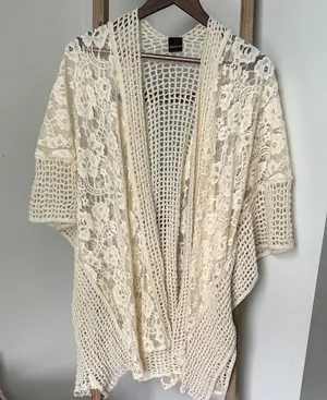 SAACHI Cream Lace Open thumbnail 1