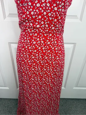 Olivaceous Size M Red Floral Ruffle Strap Maxi Dress NWOT thumbnail 5