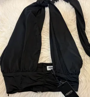 NWT Heiress Beverly Hills Black Halter Top Size M Tie Neck Open Front Crop Chic thumbnail 1