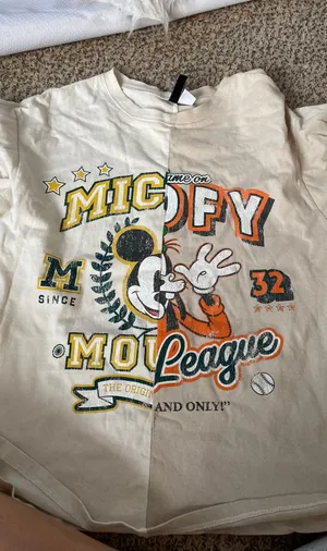Disney Mickey mouse t-shirt thumbnail 1