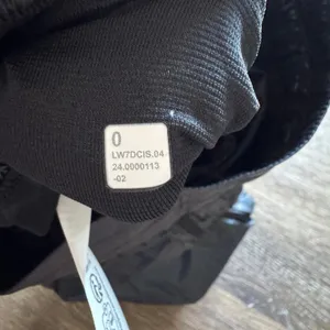Lululemon Hotty Hot Short High Rise 4” Matte Sheen Black Size 0 NWT thumbnail 7