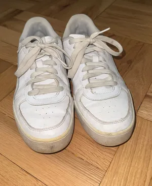 Puma Women’s Sneakers thumbnail 1