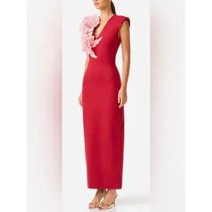 NEW Elliatt Zahara Floral Appliqué Sleeveless Red Midi Gown sz M thumbnail 3