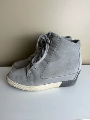 Sorel Women's Out N About Wedge II Boots Grey Suede Size 7.5 thumbnail 2