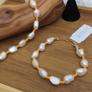 New J. Crew Freshwater Pearl and Sunny Yellow Accent Seed Bead Bracelet thumbnail 2