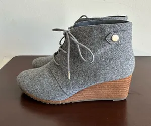 Dr. Scholl's Be Energized Conquer Grey Wedge Ankle Bootie Women's 6 thumbnail 1