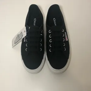 Superga 2790 Platform Low Top Black & White Sneakers thumbnail 11