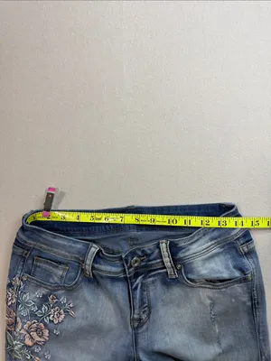 Grace Light Blue Cropped Embroidered Frayed Hem Jeans thumbnail 4