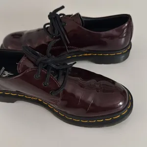 Beffon Burgundy Women's Oxfords Shoes EUC Brown Size 6.5 thumbnail 4