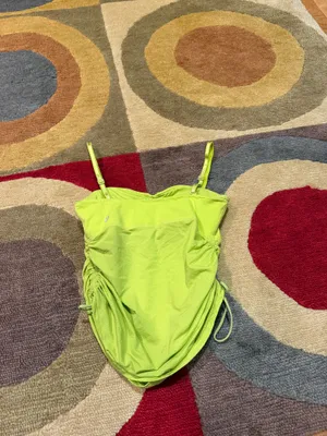 Lululemon Rare Older Style Neon Green Ruched Crop Workout Tank Top Size 4 thumbnail 4