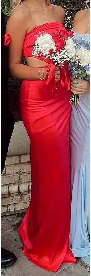 Lucy in the Sky Maxi Dress Cut-Out Red thumbnail 1