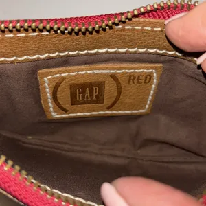 Gap Red And Tan Leather Fish Wristlet Super Cute Preloved thumbnail 6