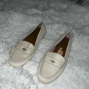 Coach Women's Cream Leather Loafers size Women’s US 9.5 Work Shoe thumbnail 3