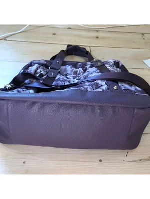 Cynthia Rowley EUC Women's Large Quilted Purple Floral Camo Weekender Bag thumbnail 5