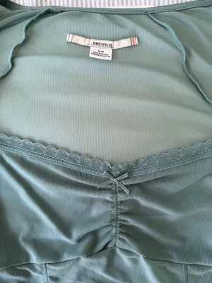 Kimchi Blue top with lace detail. Size M #fashion #urbanoutfitters thumbnail 2