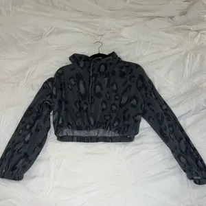 Lelis Hooded Pullover thumbnail 2