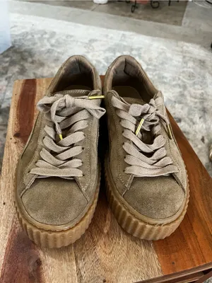 Puma Fenty by Rihanna Platform Suede Creeper with Gold Logo Womens Sz 7 Leather thumbnail 5