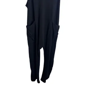 Women's Black Jumpsuit V Neck Strappy Sleeveless Pockets Large Casual Comfy thumbnail 3