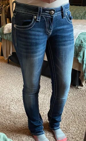 Miss Me Signature Straight Jeans thumbnail 1