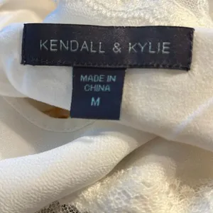 Kendall & Kylie White Lace Side Zip Crop Top Medium thumbnail 6