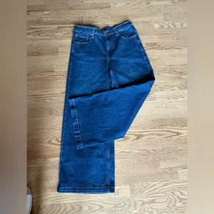 Women’s wide leg GAP jeans💙 thumbnail 7