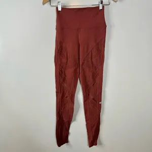 Alo Yoga Mauve Mesh Criss Cross Leggings Size Xsmall‎ thumbnail 3