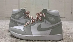 Jordan Air 1 Retro High OG Seafoam thumbnail 1