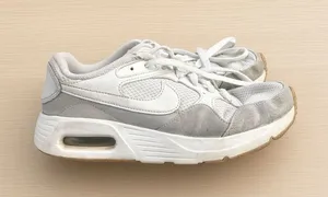 Nike Air Max White Gray Gum Sneakers Women’s Size 8 thumbnail 1