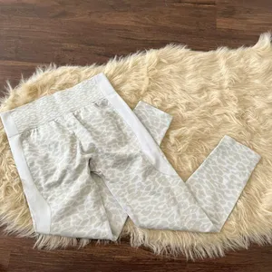 Source Unknown Iron Panda Fit Light Grey Cheetah Print Matching Leggings & Sports Bra L thumbnail 5