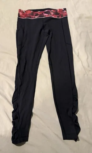 Lululemon Speed Tight Cozy Athleisure Athletic Floral Trim Detail‎ Leggings 8 thumbnail 1