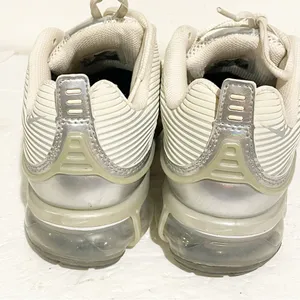 Nike Size 9‎ Air Vapormax 360 Women's Fossil / Metallic Silver Low Top Sneaker thumbnail 4