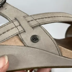 Ugg Australia Size 8 Kensley Wedge Sandals Heels Sling Back Tan Leather Women's thumbnail 7