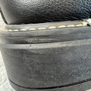 Bernardo Black Leather‎ Lug Sole Chelsea Boots Women 6M Pull On Chunky Heel thumbnail 6