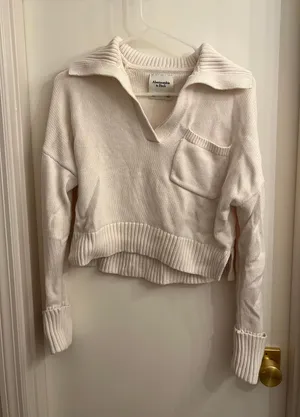 Abercrombie Cropped Sweater thumbnail 1