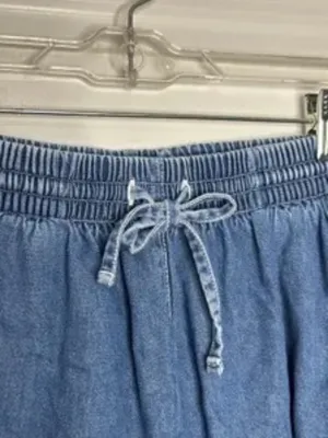 Vintage 90s Erika & Co. Cotton Chambray Shorts, High Waisted Drawstring (Size M) thumbnail 9