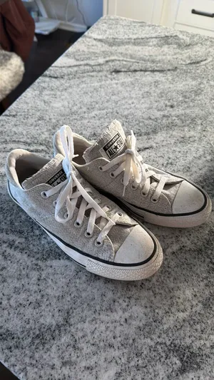 Light Grey Low-Top Converse thumbnail 2