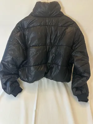 Black Cropped Puffer Jacket thumbnail 4