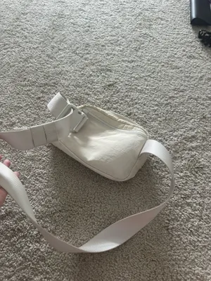 White Lululemon Belt Bag thumbnail 3