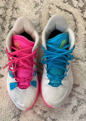 Nike Kyrie Volleyball Shoes thumbnail 3