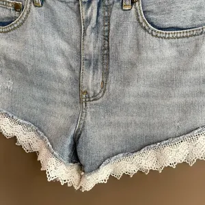 Free People Lace Trimmed Jean Denim‎ Shorts Size 27 thumbnail 7