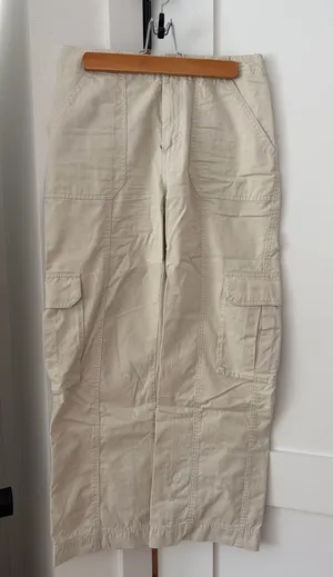 Abercrombie and Fitch Cargo pants thumbnail 1