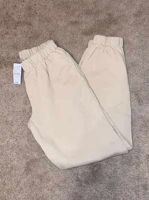 Sweatpants thumbnail 2