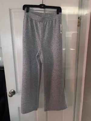 89th + Madison Heather Light Grey Wide Leg Lounge Sweatpants Medium thumbnail 10