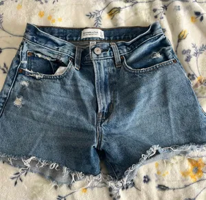 Abercrombie & Fitch Short thumbnail 1