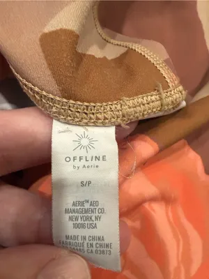 Offline by aerie floral camo goals high waisted 7/8 leggings size small . thumbnail 2