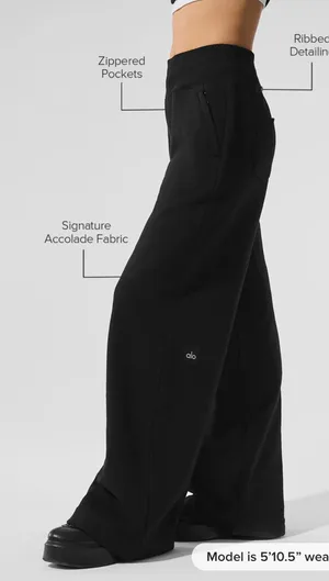Alo Yoga Sweatpants serenity thumbnail 1