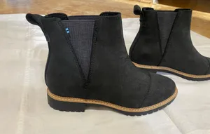 BNWOB Cleo Chelsea Boots size 5 thumbnail 2