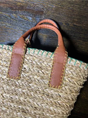 Universal Thread Straw Mini Tote Handbag Woven Seagrass thumbnail 3