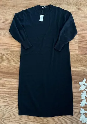 Aritzia Babaton Kruger wool dress thumbnail 1